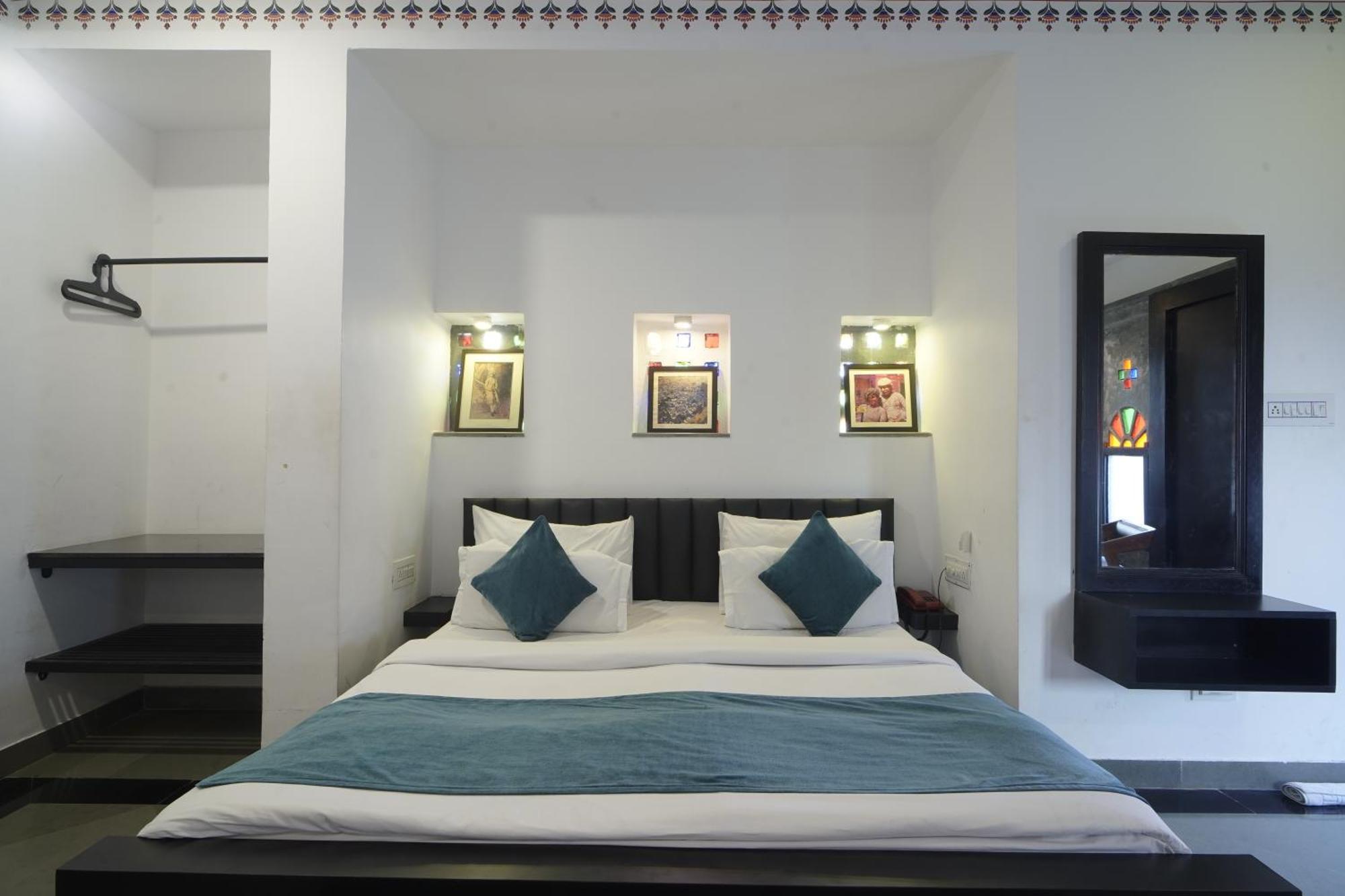 Hotel Banjara Retreat Удайпур Экстерьер фото