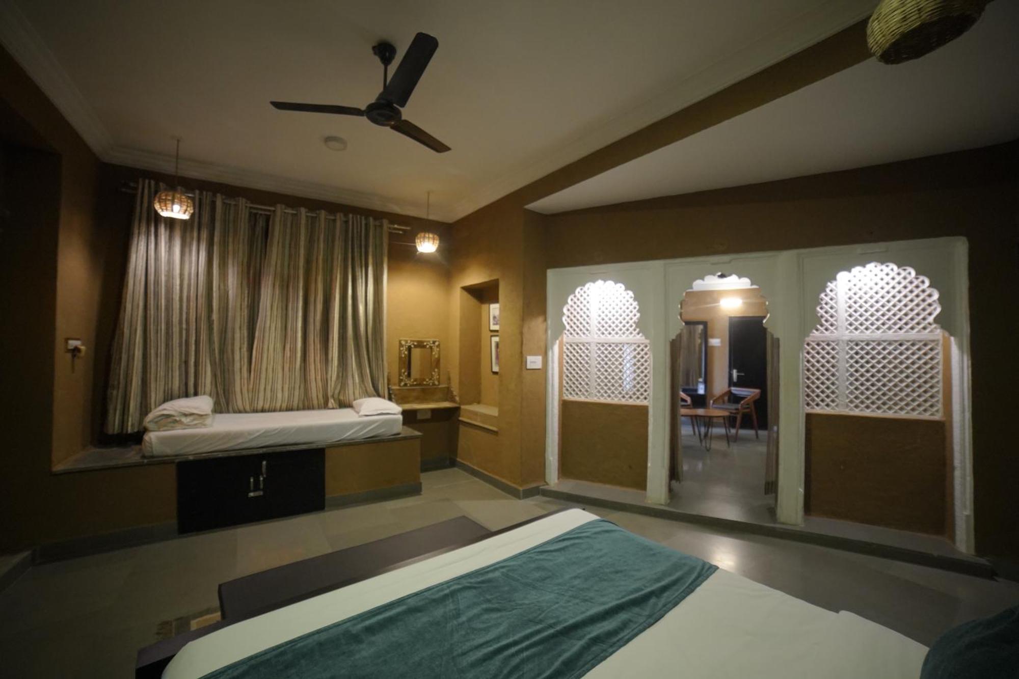 Hotel Banjara Retreat Удайпур Экстерьер фото